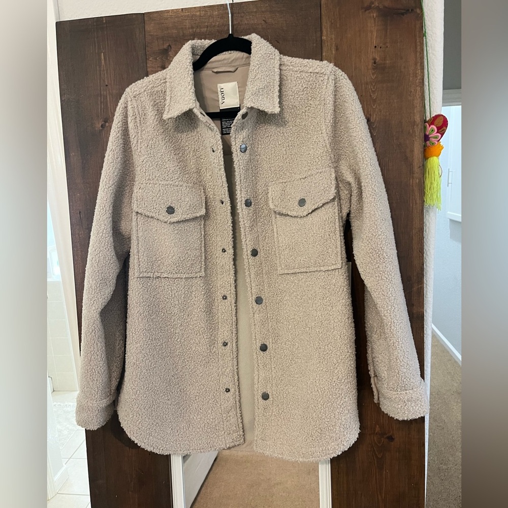 Vuori Sycamore Shirt Jacket in Gray - Picture 2 of 4